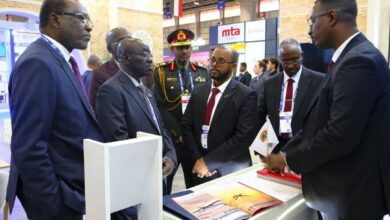 سجّل السودان حضورًا لافتًا ضمن كبار الفاعلين في قطاع الصناعات الدفاعية، خلال مشاركته في معرض “ساها 2026” الدولي للصناعات الدفاعية والطيران والفضاء، الذي انطلقت فعالياته بمركز إسطنبول للمعارض ويستمر حتى 9 مايو الجاري، بمشاركة واسعة من دول وشركات عالمية.