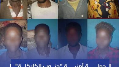 نفذت مباحث قسم شرطة الكلاكلة جنوب حملة أمنية واسعة استهدفت بؤر الهشاشة الأمنية ومواقع الأنشطة المخالفة بدائرة الاختصاص، وأسفرت عن توقيف عدد من المتهمين وتفكيك شبكة تعمل في تصنيع وترويج الخمور.