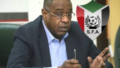 قام رئيس الاتحاد السوداني لكرة القدم، معتصم جعفر سر الختم، برفقة عضو مجلس الإدارة ورئيس لجنة الحكام الكابتن صلاح أحمد محمد صالح، بزيارة إلى الخبير الرياضي حمدان حمدان بالعاصمة القطرية الدوحة، وذلك للاطمئنان على حالته الصحية عقب الوعكة التي تعرض لها خلال الأيام الماضية.